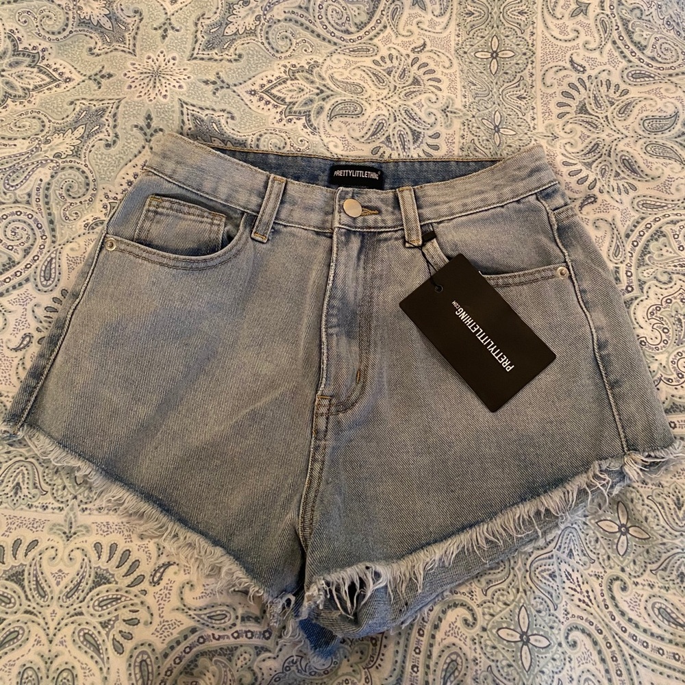 Pretty Little Thing Light Blue Jean Shorts Size 4